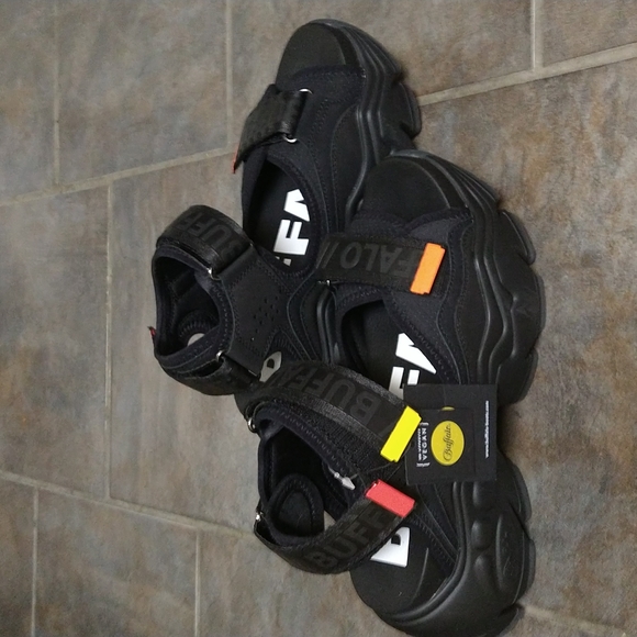 Buffalo London Platform Vegan sandals- - Picture 2 of 5